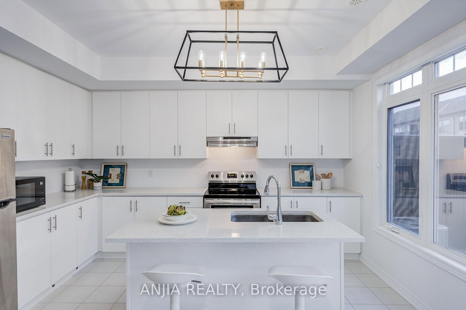 11794 Tenth Line • Whitchurch-Stouffville, ON photo 17
