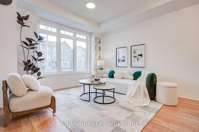 11794 Tenth Line • Whitchurch-Stouffville, ON photo 2