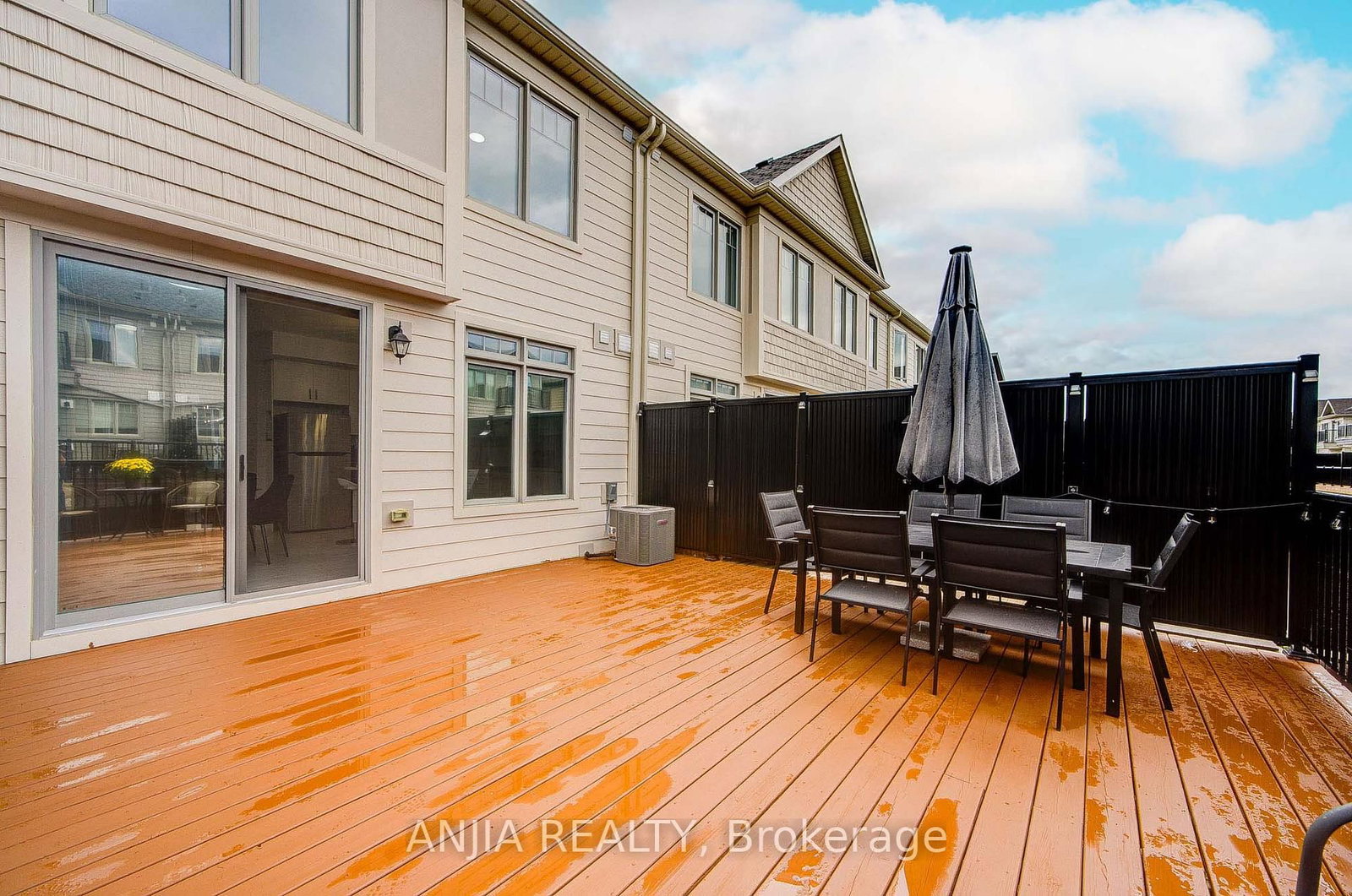 11794 Tenth Line • Whitchurch-Stouffville, ON photo 38