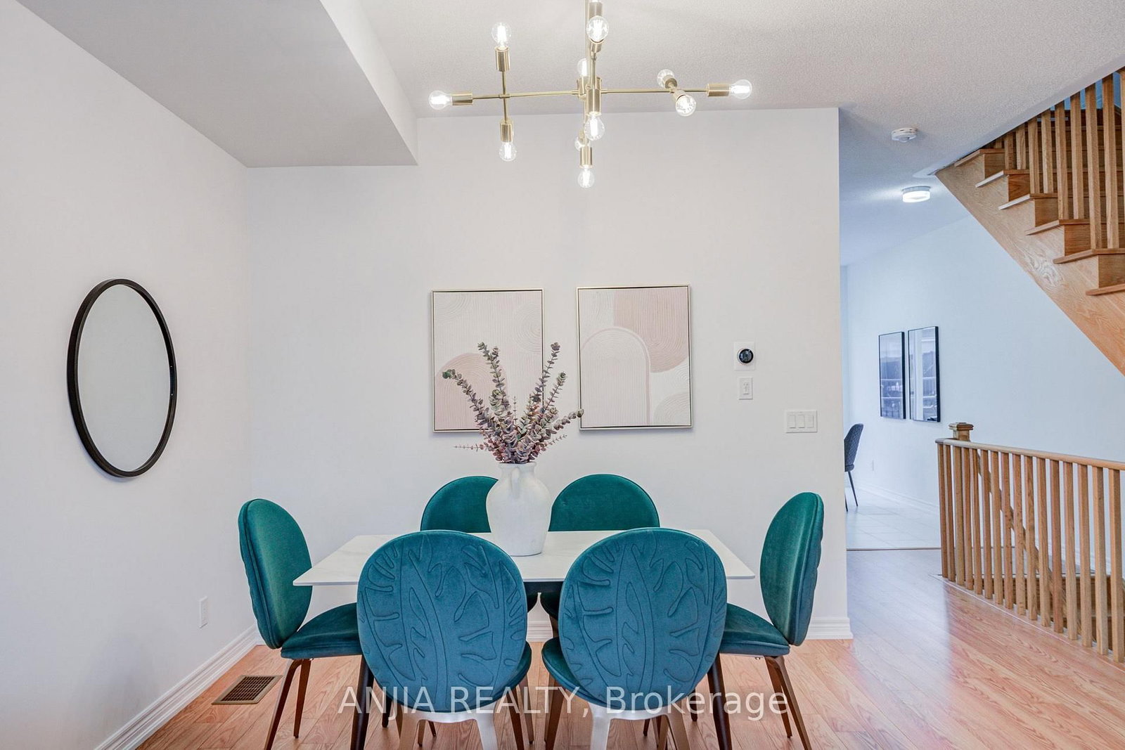 11794 Tenth Line • Whitchurch-Stouffville, ON photo 6