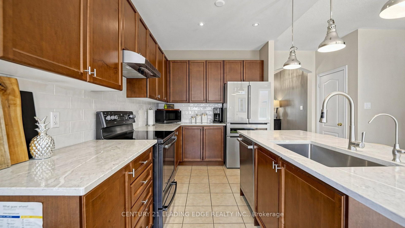 111 Waite Crescent • Whitchurch-Stouffville, ON photo 15