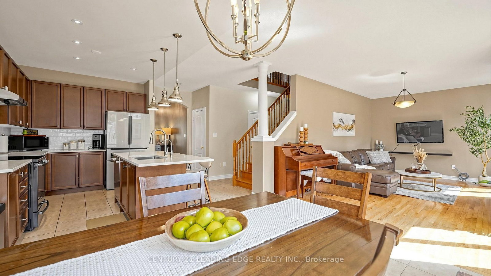 111 Waite Crescent • Whitchurch-Stouffville, ON photo 20