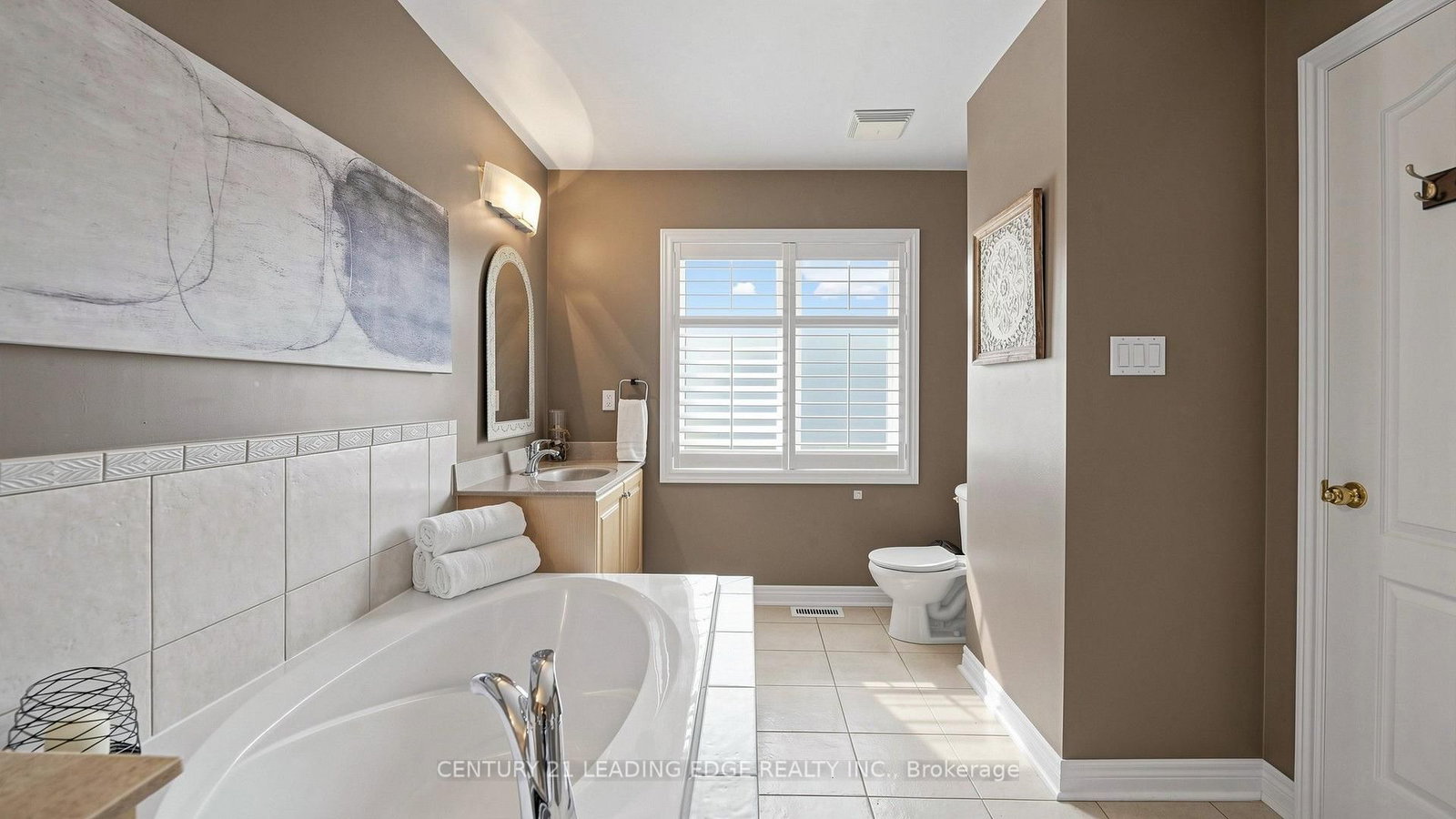 111 Waite Crescent • Whitchurch-Stouffville, ON photo 36