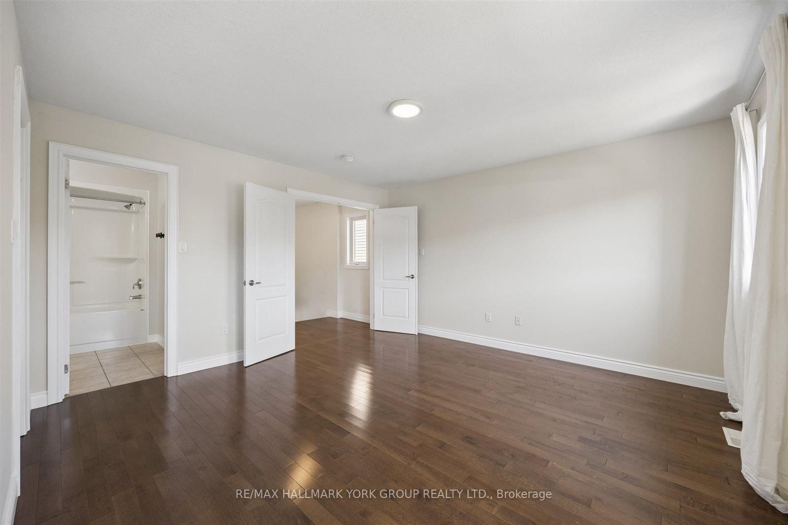 132 Banting Crescent • Essa, ON photo 21