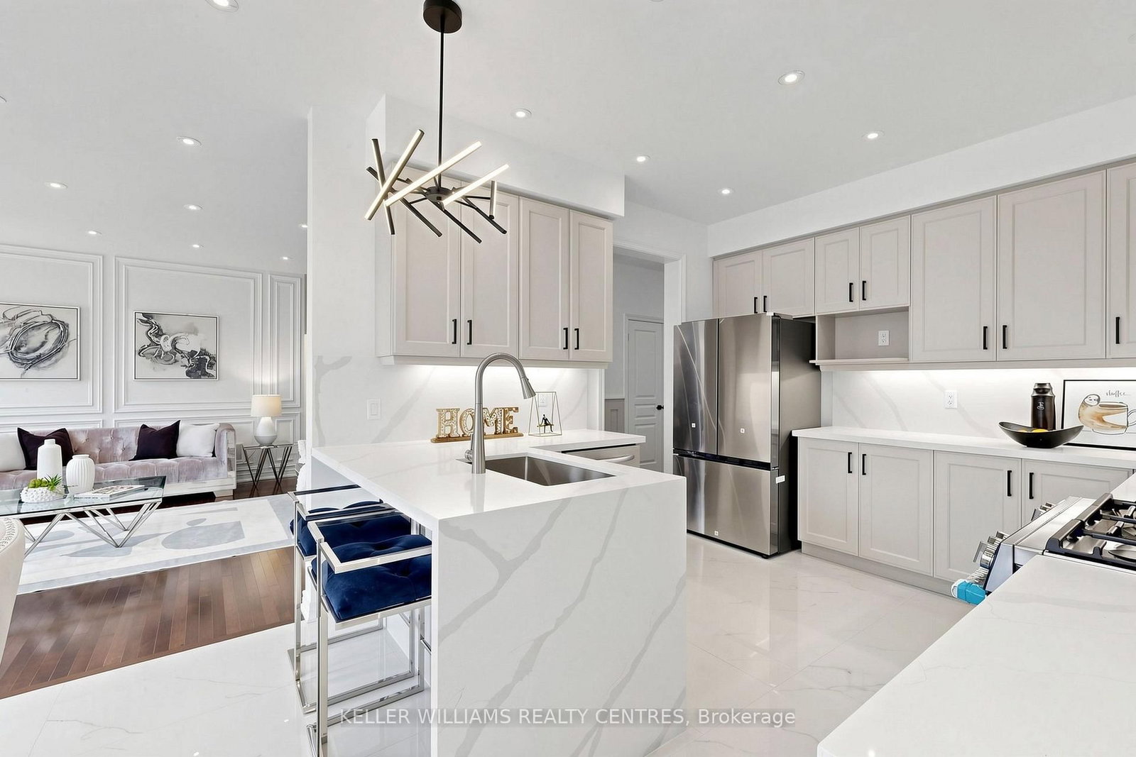 7 Philips Lake Court • Richmond Hill, ON photo 11