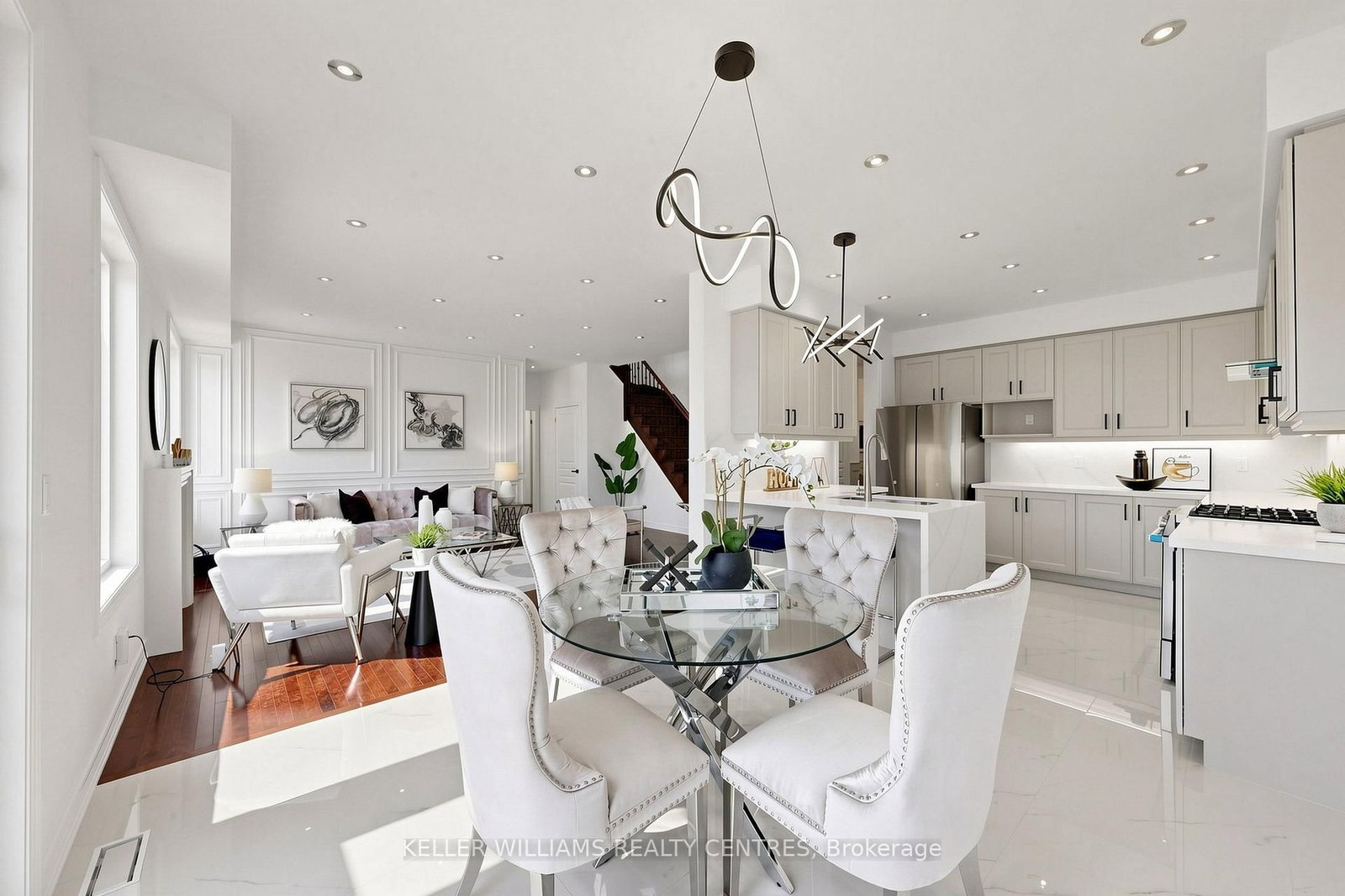 7 Philips Lake Court • Richmond Hill, ON photo 15
