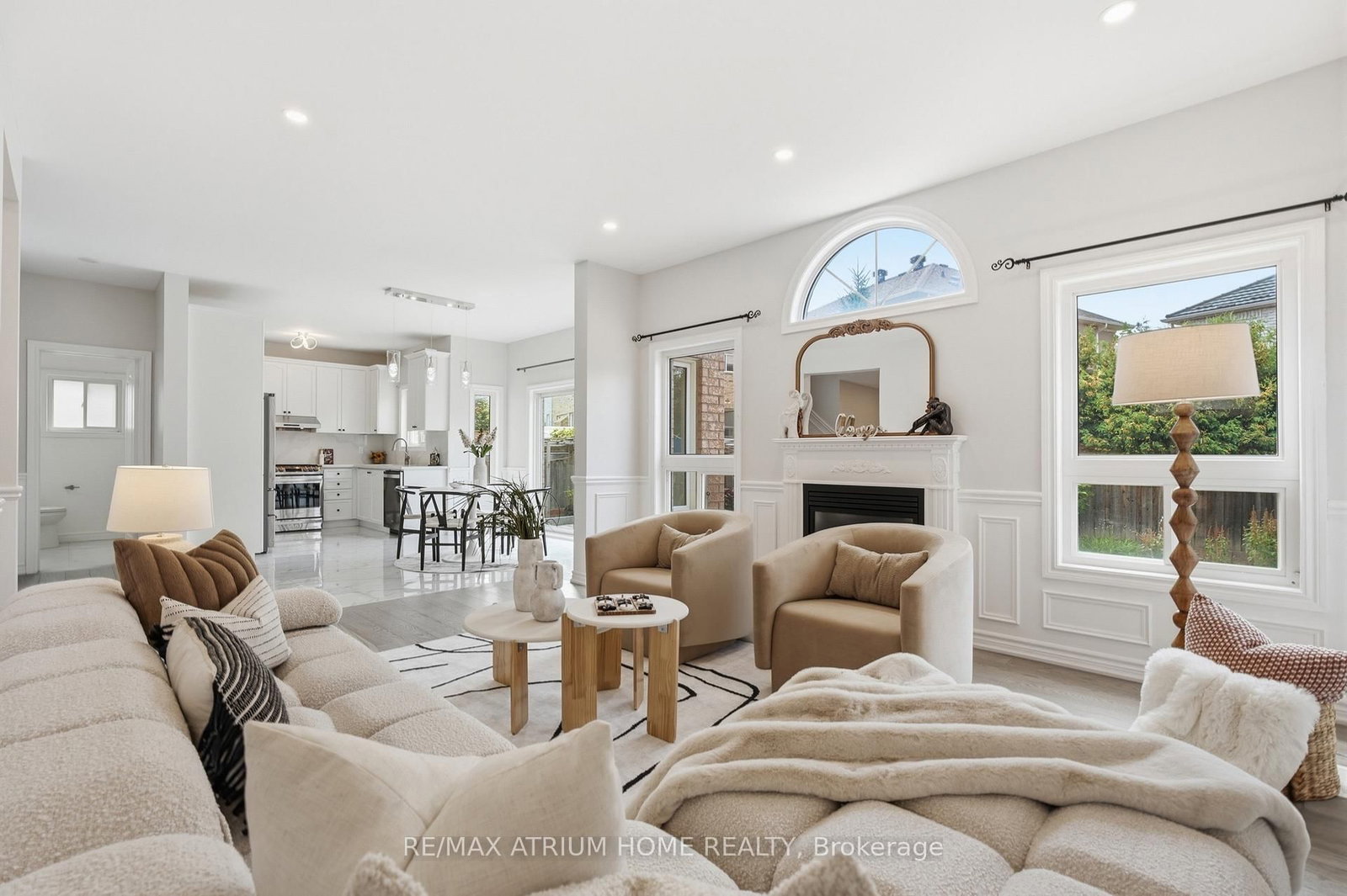526 Mavrinac Boulevard • Aurora, ON photo 12