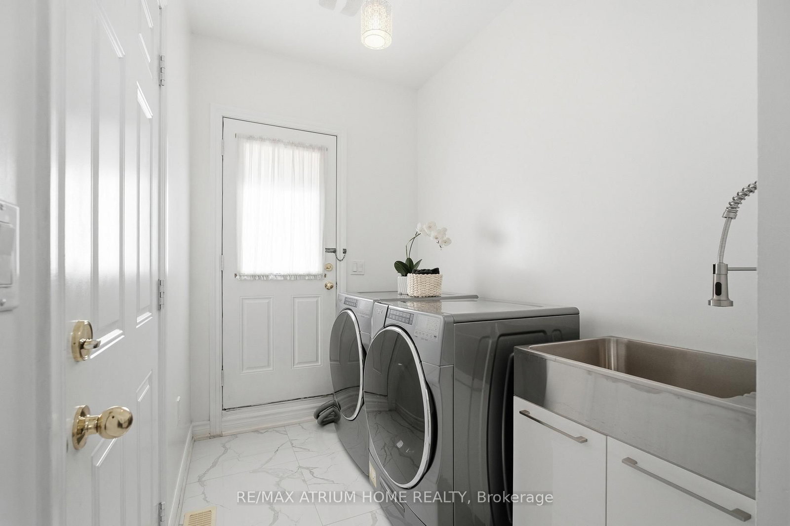 526 Mavrinac Boulevard • Aurora, ON photo 32