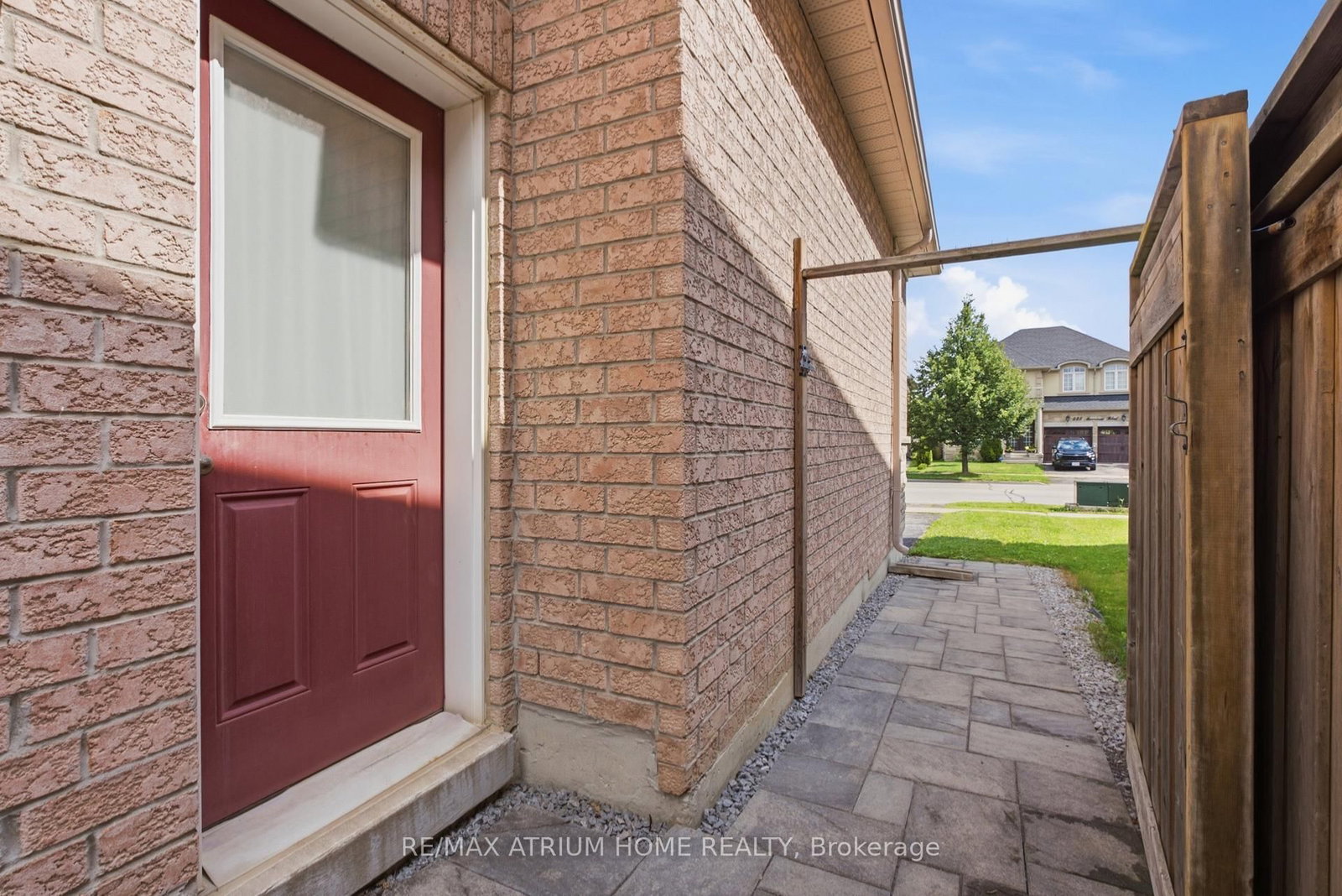 526 Mavrinac Boulevard • Aurora, ON photo 36