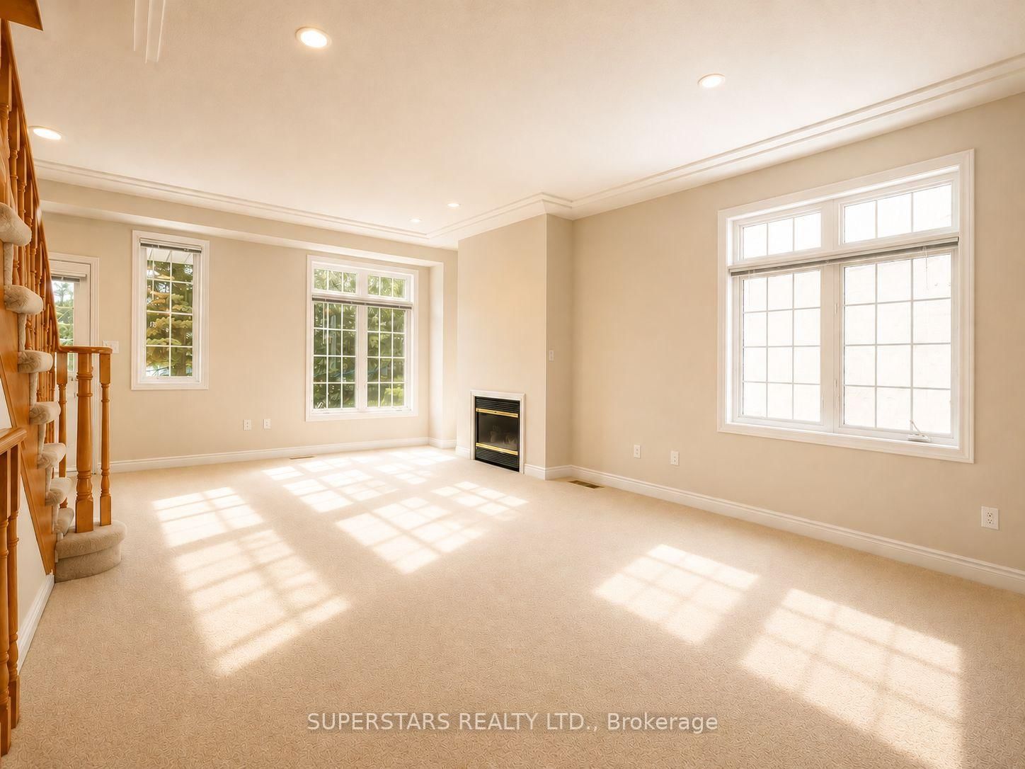 10 Post Oak Drive • #18 • Richmond Hill, ON photo 4