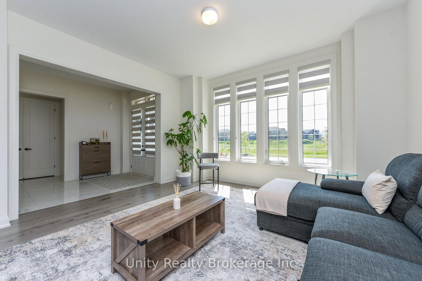 30 Magnolia Avenue N • Adjala-Tosorontio, ON photo 6