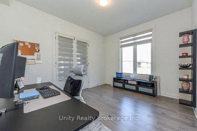 30 Magnolia Avenue N • Adjala-Tosorontio, ON photo 9