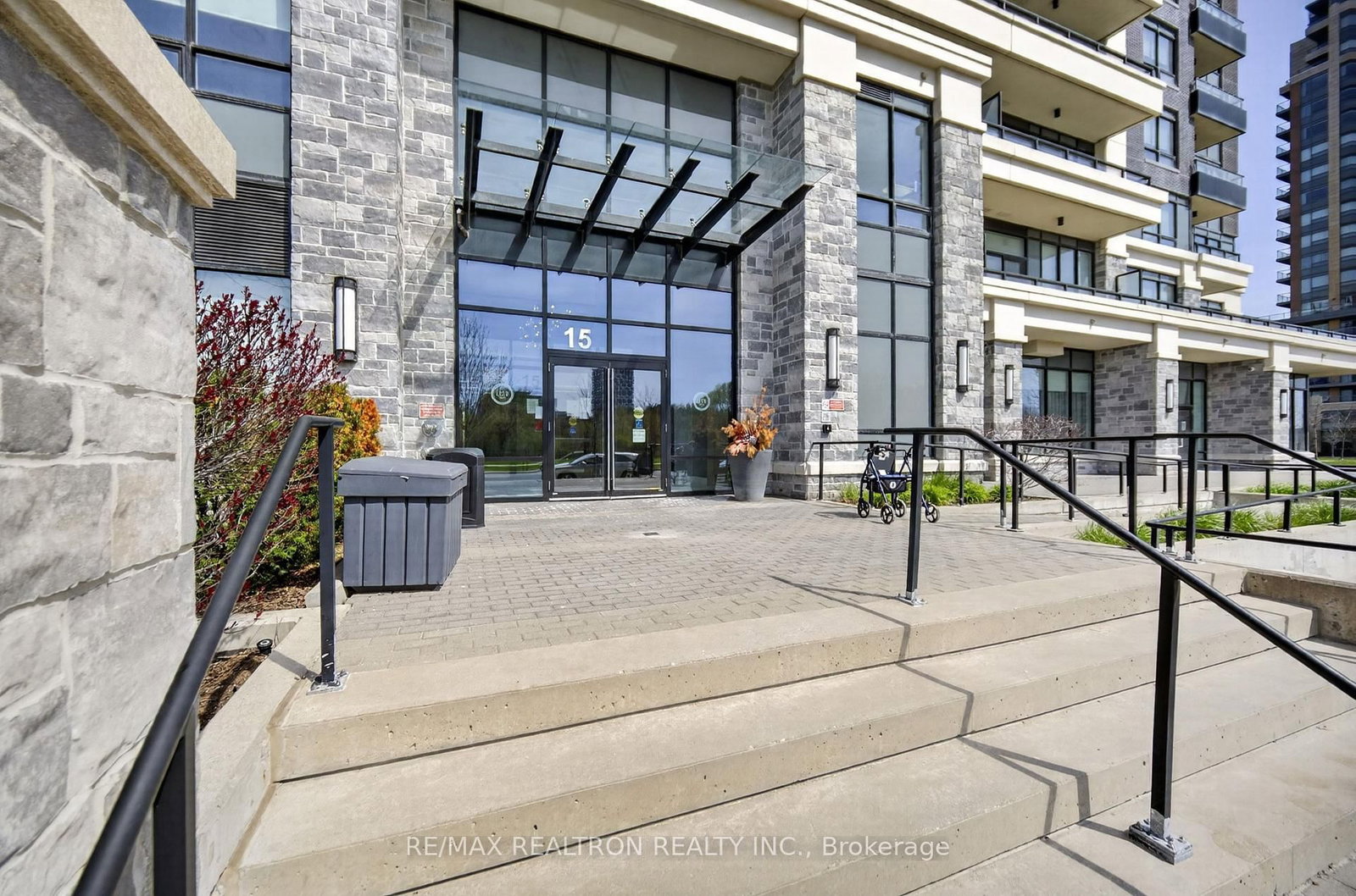 15 Water Walk Drive • #715 • Markham, ON photo 38