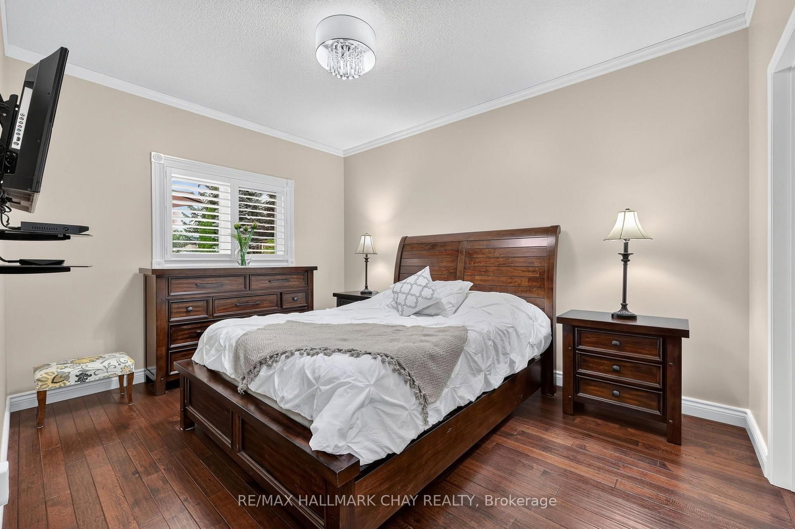 1925 Emerald Court • Innisfil, ON photo 10