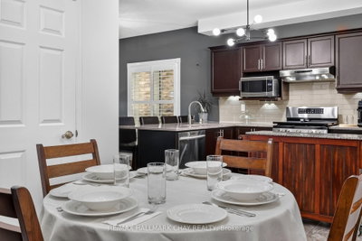 1925 Emerald Court • Innisfil, ON photo 8