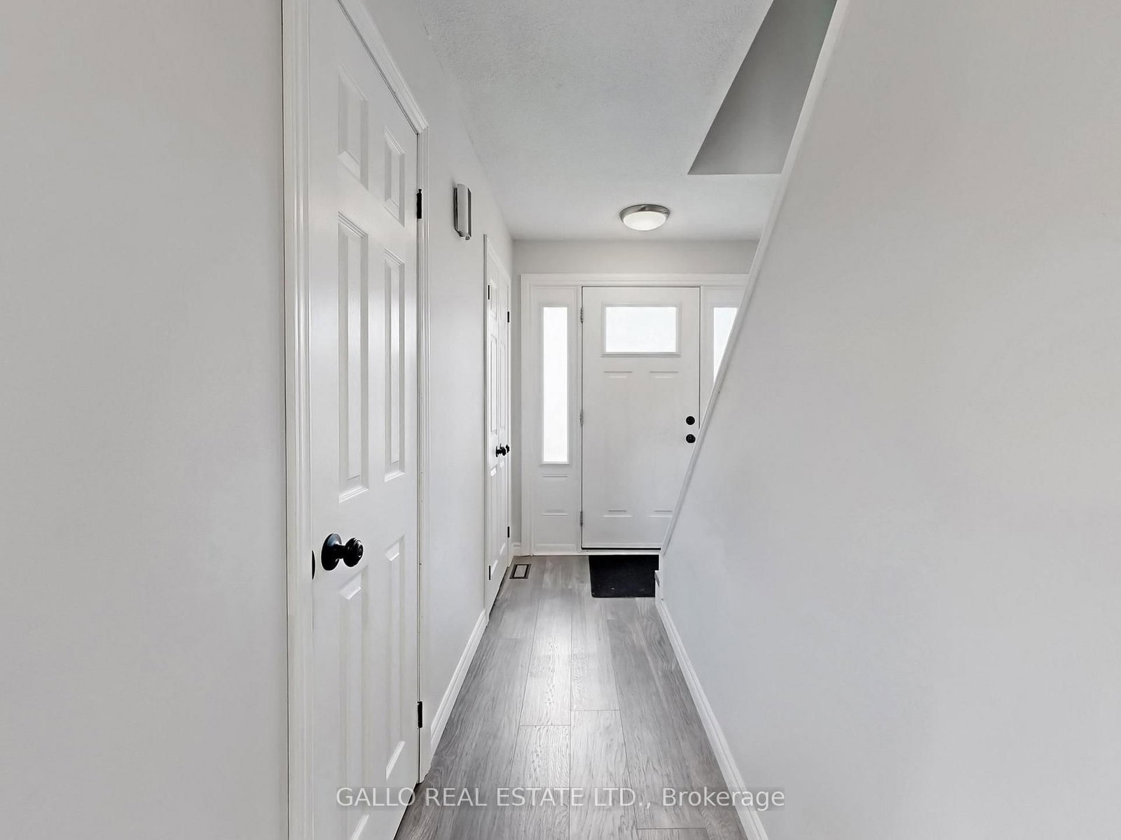 630 Highland Crescent • Brock, ON photo 2