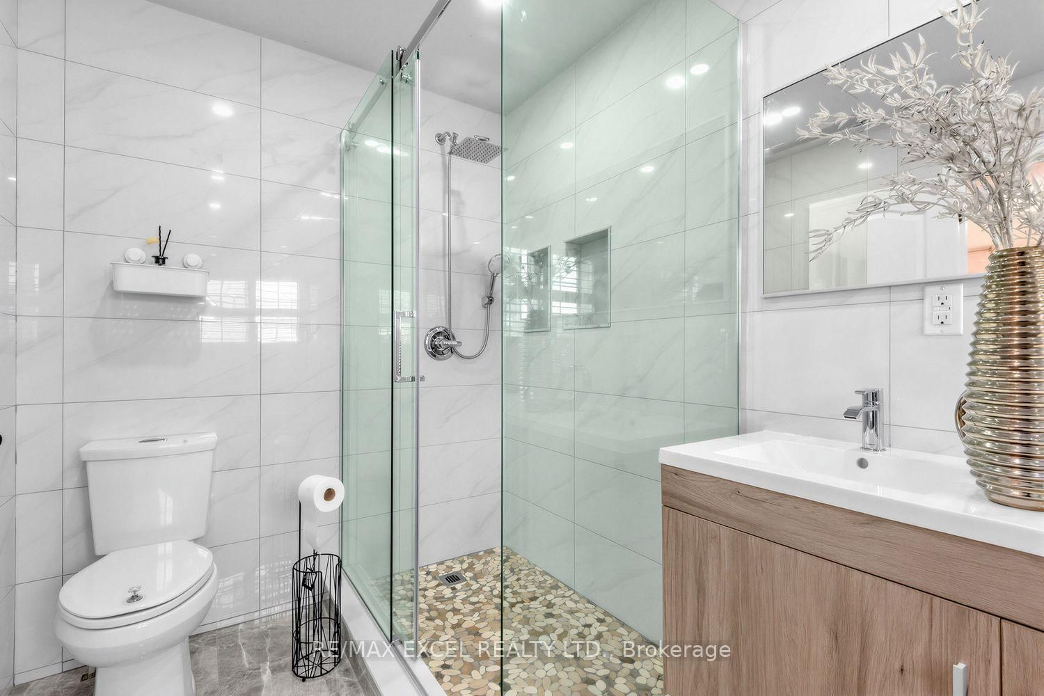 43 Pearl Lake Road • Markham, ON photo 23