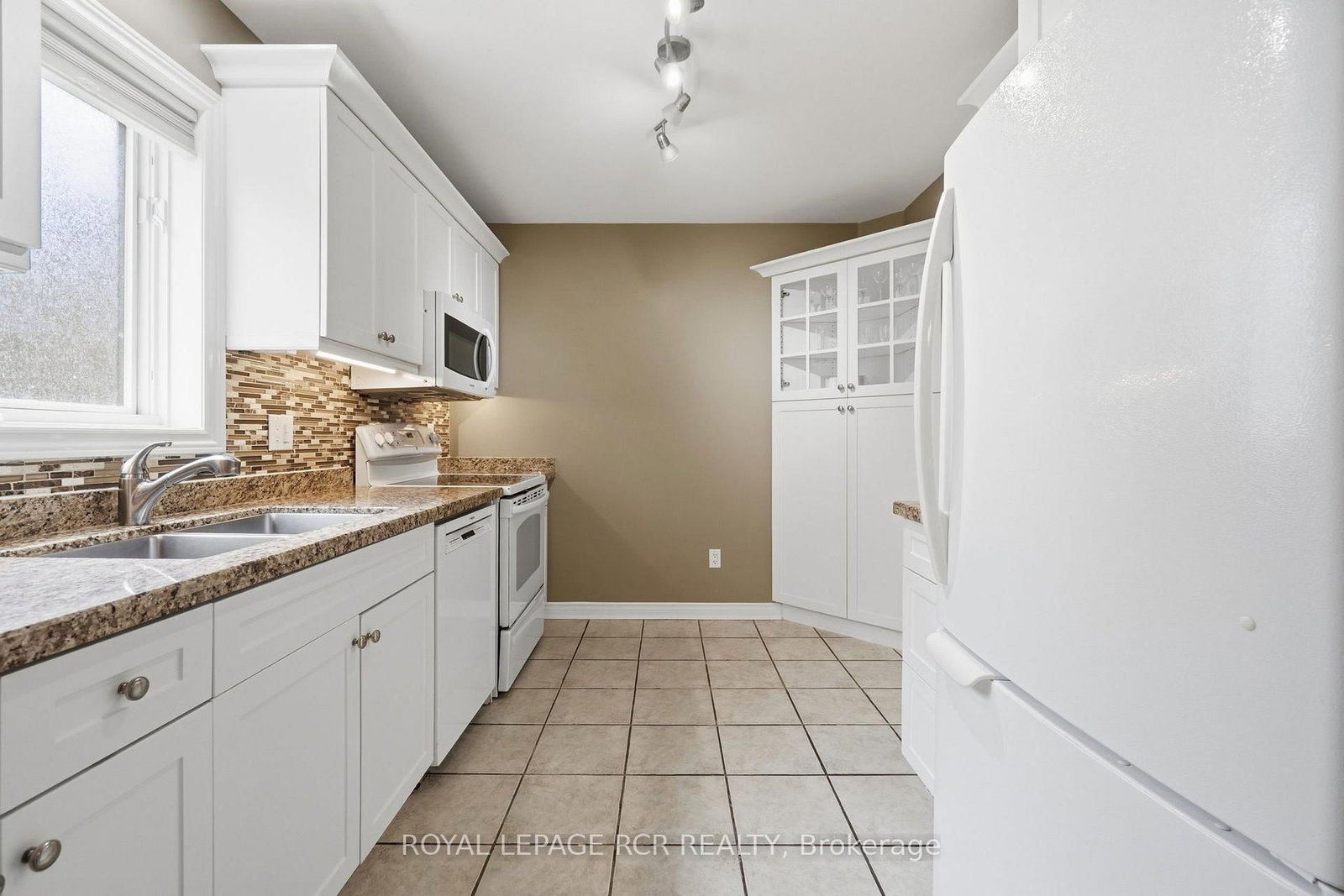 46 Sunset Boulevard • New Tecumseth, ON photo 10