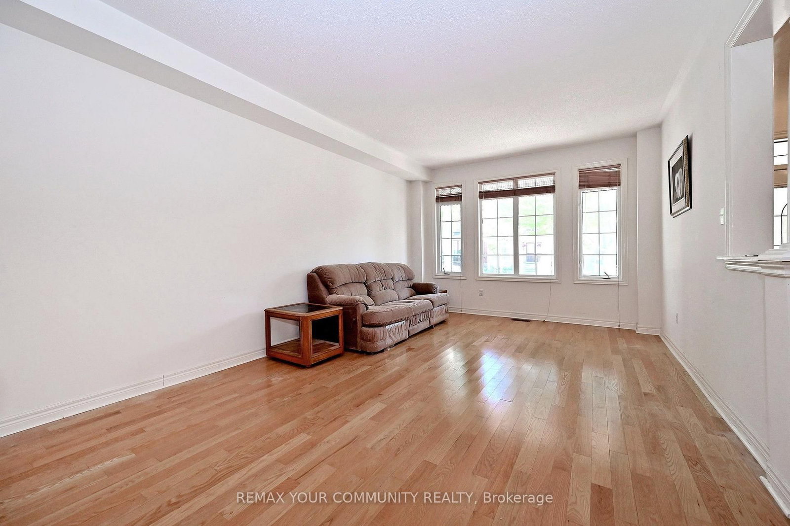 14 Houser Street • Markham, ON photo 4