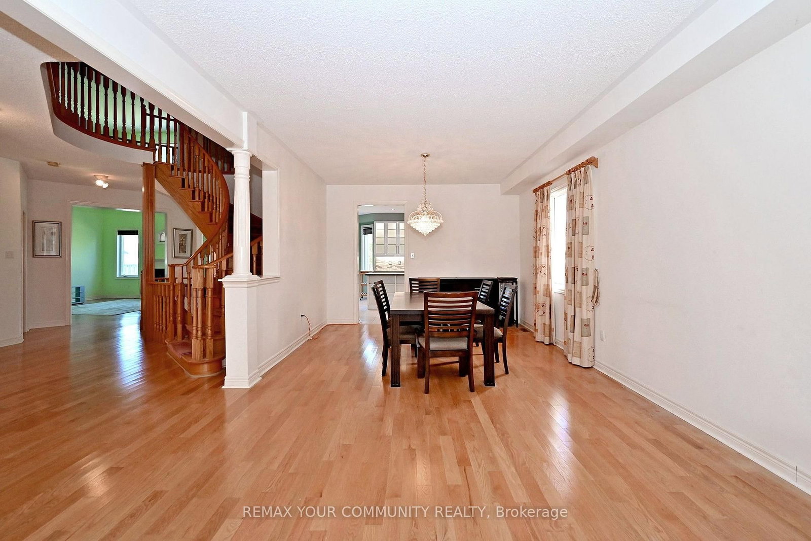 14 Houser Street • Markham, ON photo 5