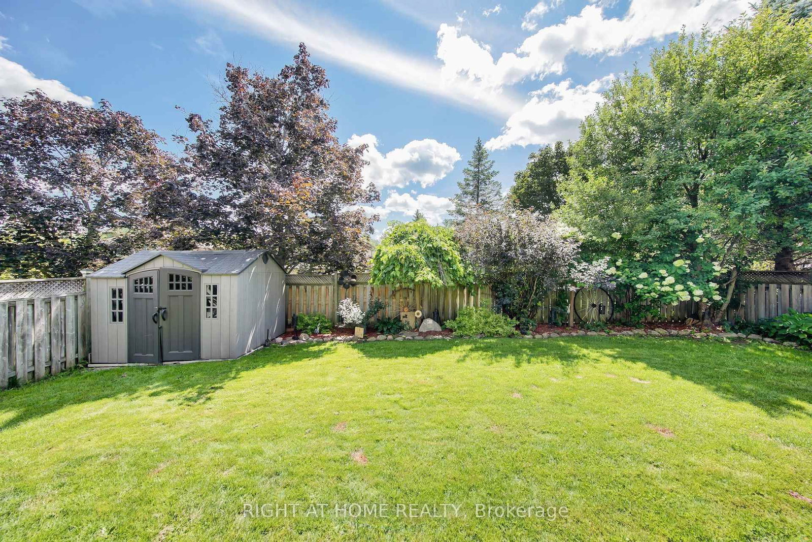 71 South Balsam Street • Uxbridge, ON photo 46
