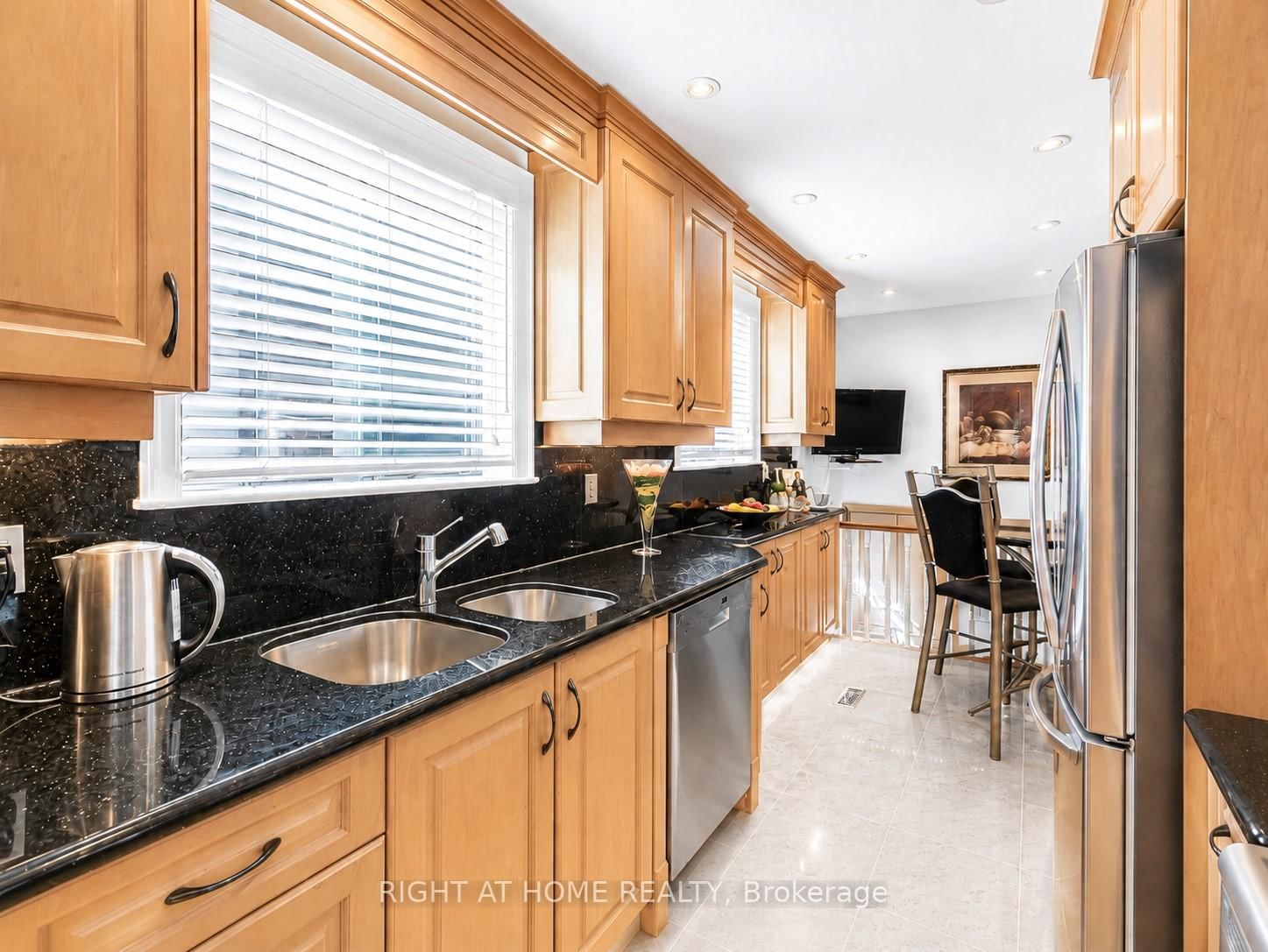 168 Springhead Gardens • Richmond Hill, ON photo 13