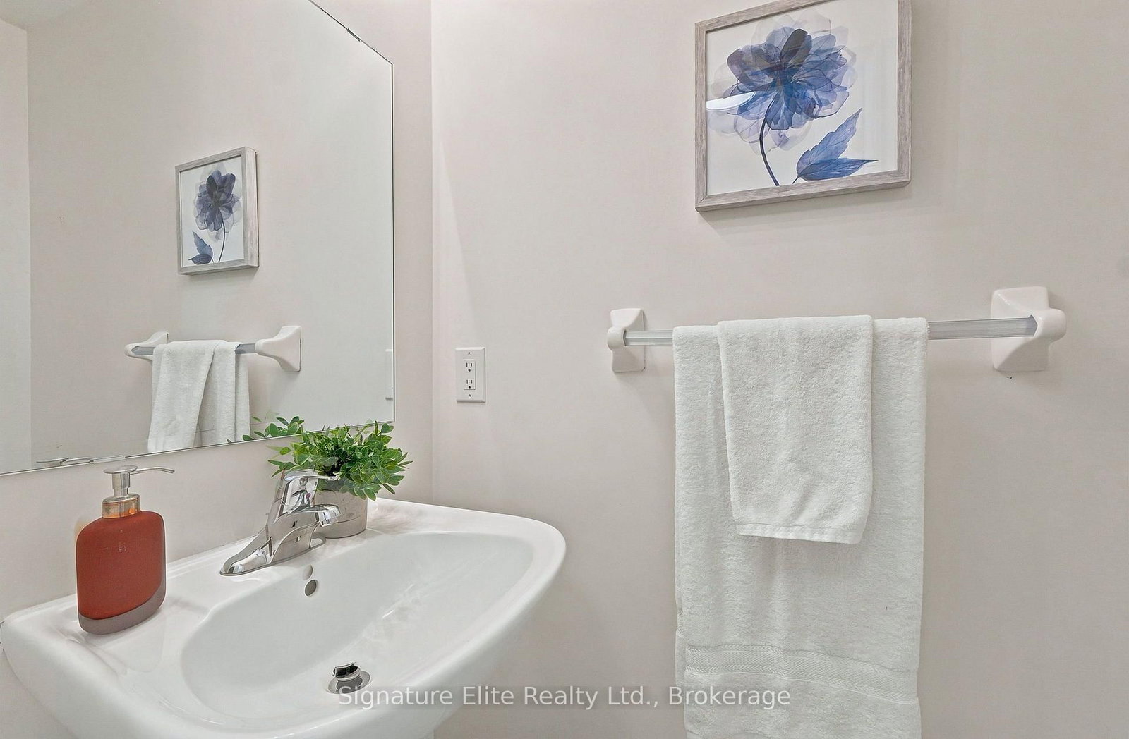 114 Gordon Circle • Newmarket, ON photo 16