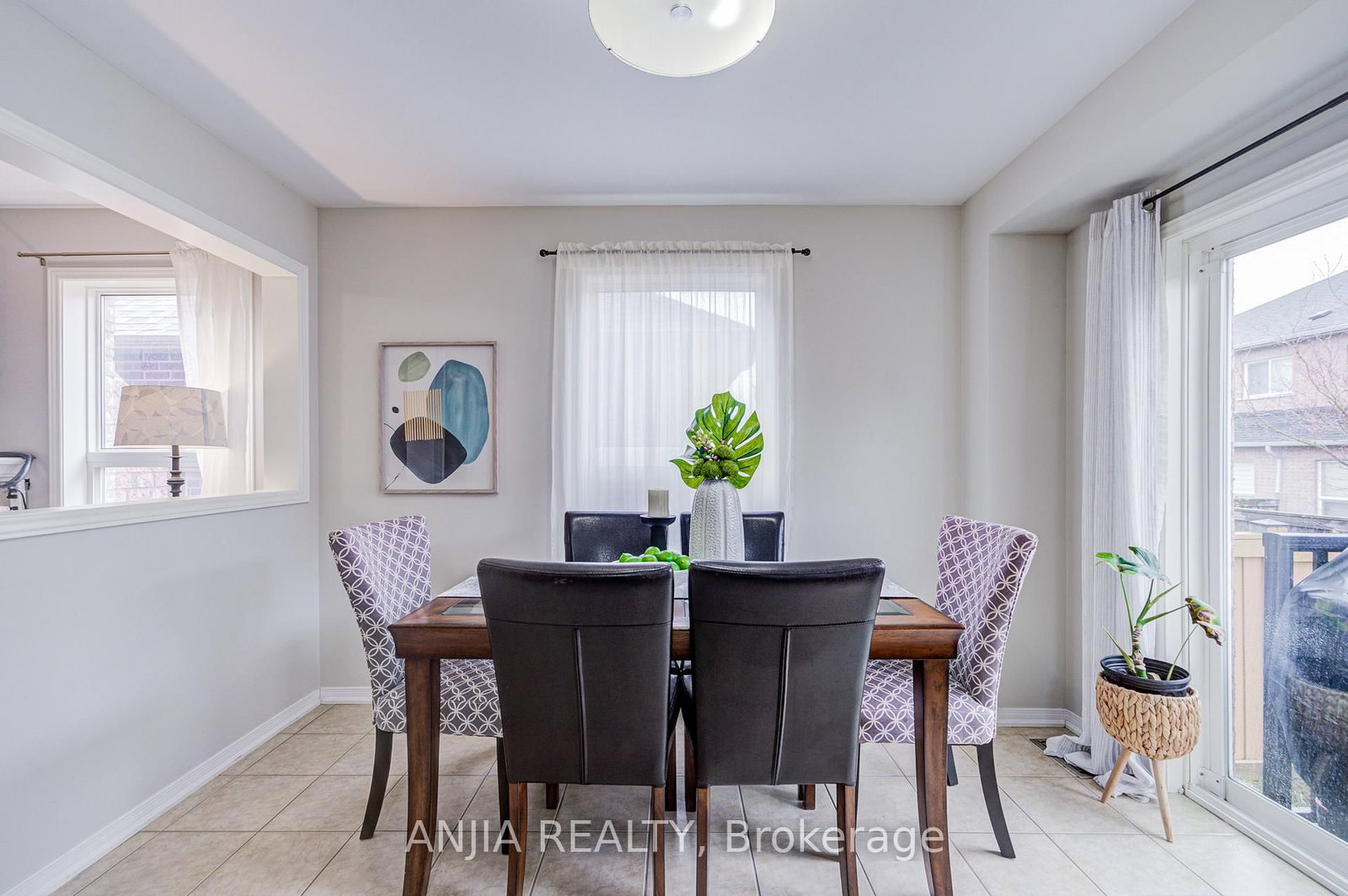 29 Butterwood Lane • Whitchurch-Stouffville, ON photo 18