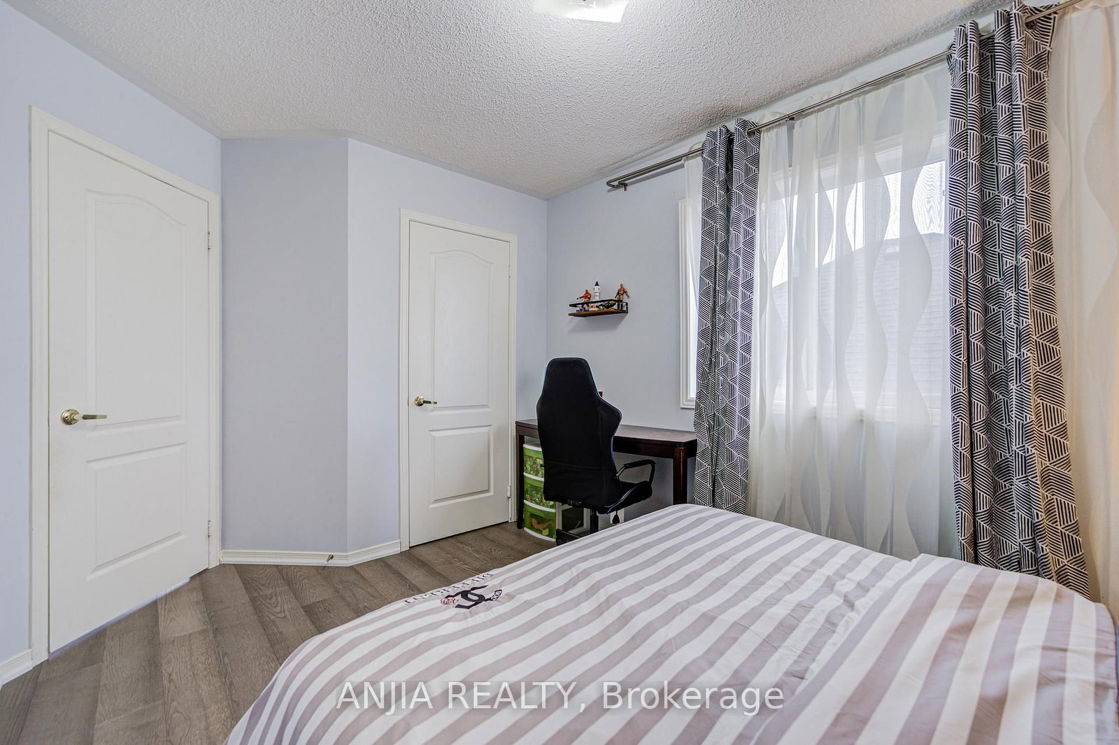 29 Butterwood Lane • Whitchurch-Stouffville, ON photo 28