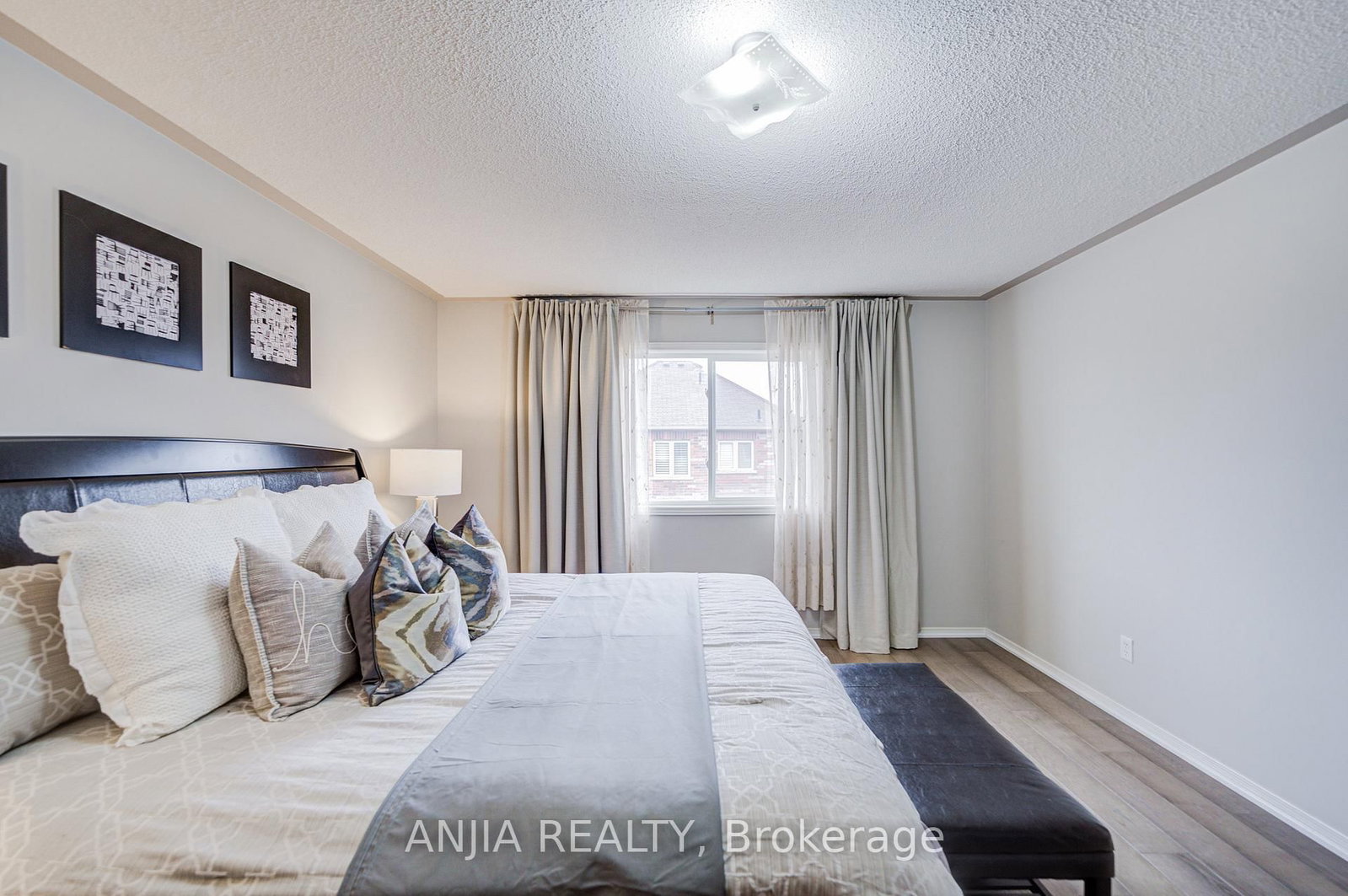 29 Butterwood Lane • Whitchurch-Stouffville, ON photo 32