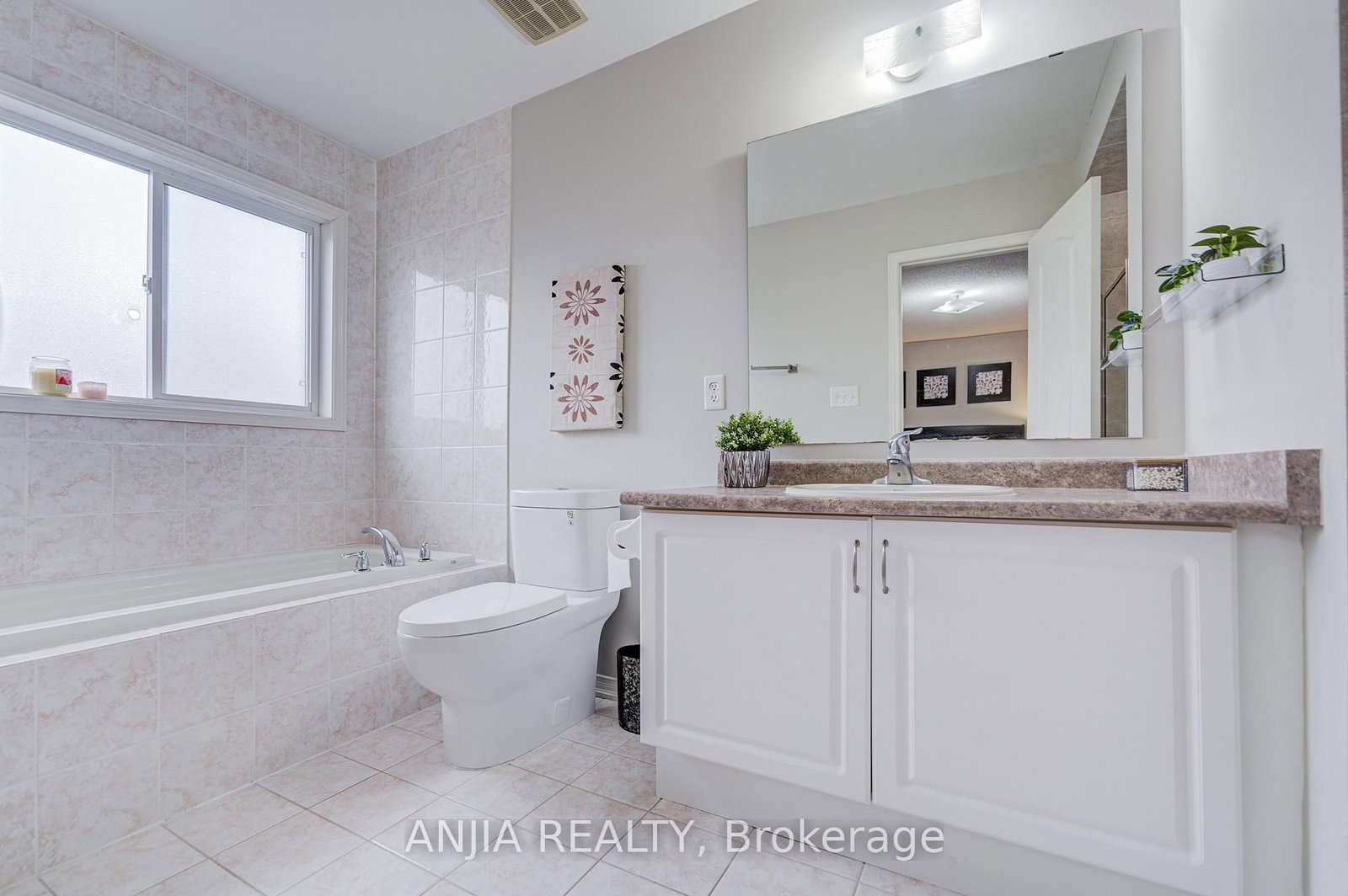 29 Butterwood Lane • Whitchurch-Stouffville, ON photo 33