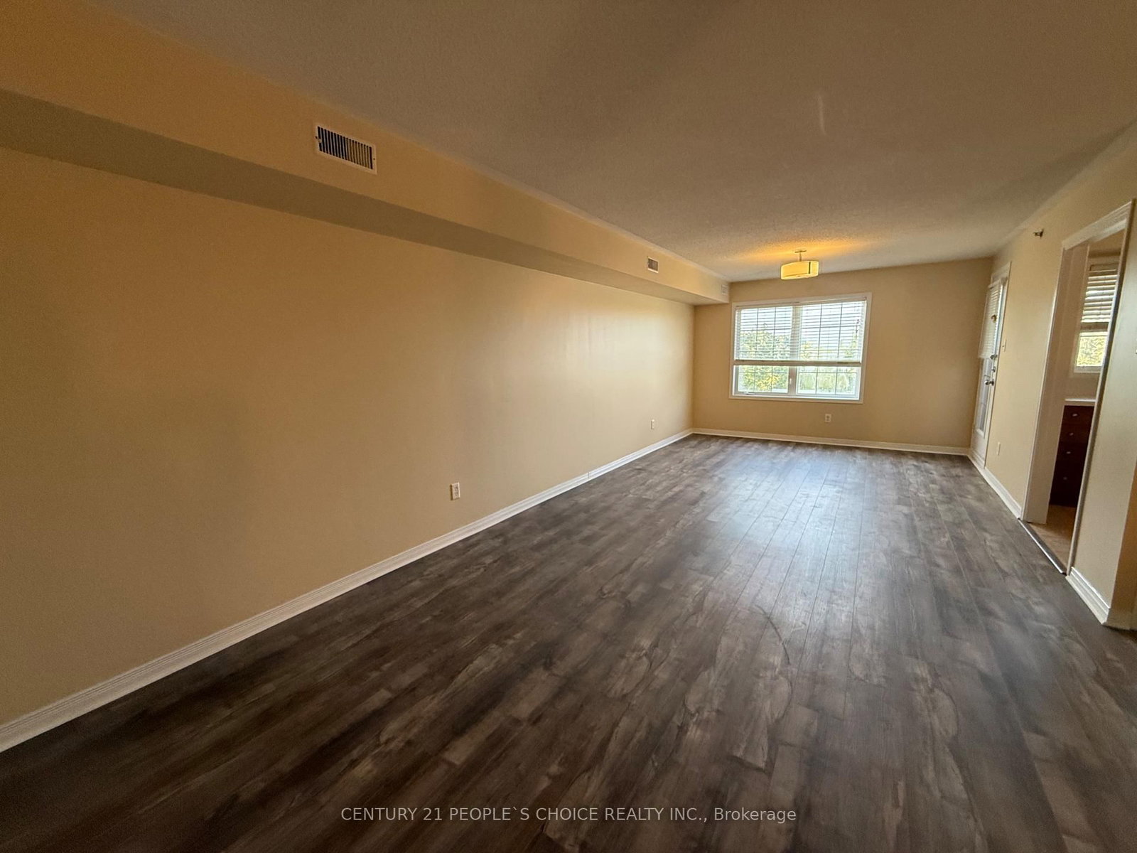 2 - 9699 Jane Street, Vaughan 4