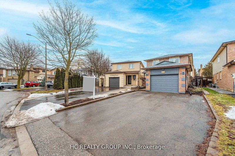 42 Greenbelt Crescent