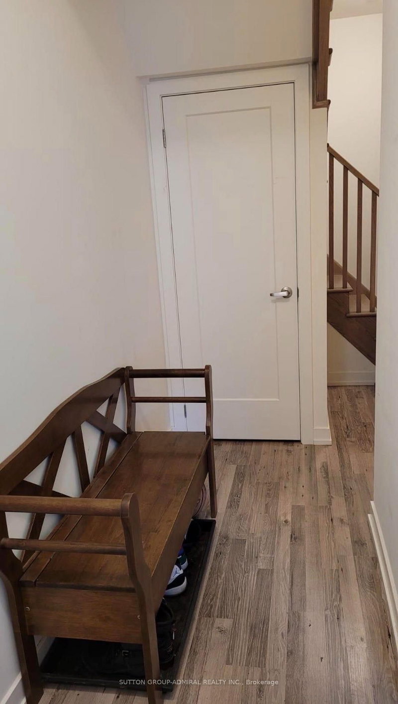 35 - 370 Red Maple Road