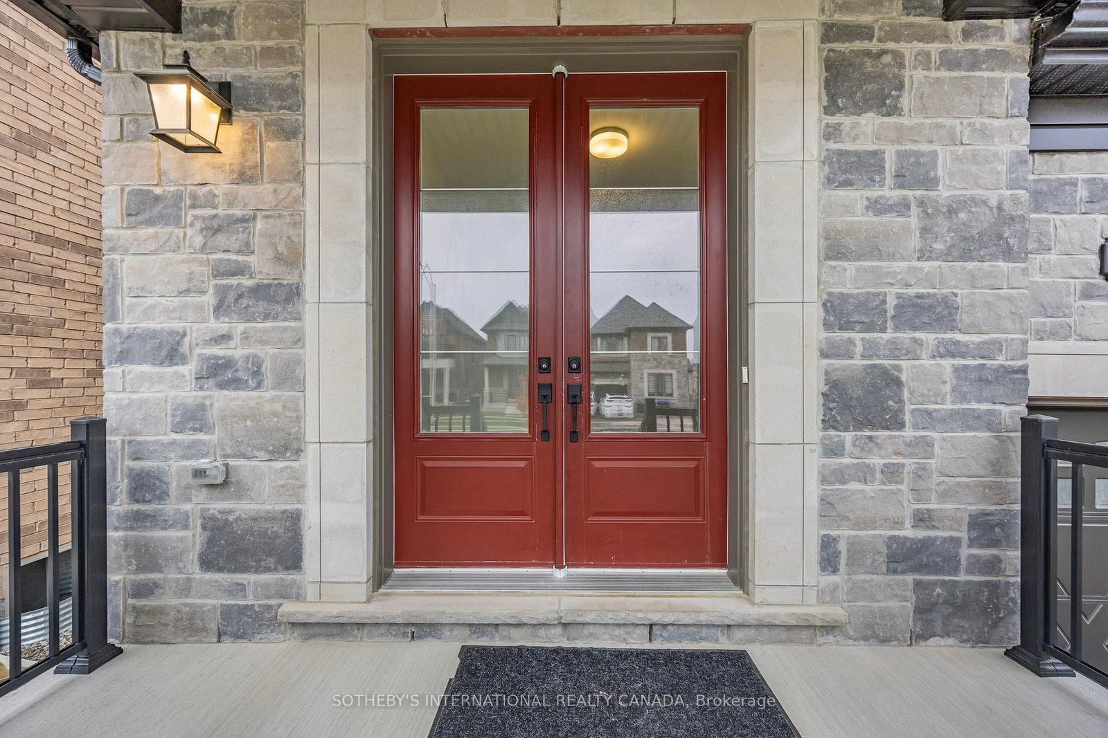 2140 Wilson St, Innisfil, view 4