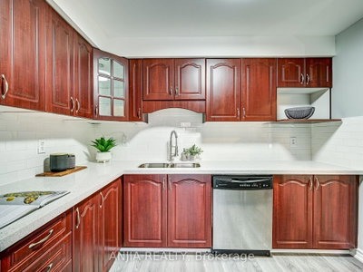 61 Sorrell Crescent • Markham, ON photo 9