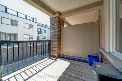241 Rustle Woods Avenue • Markham, ON photo 9