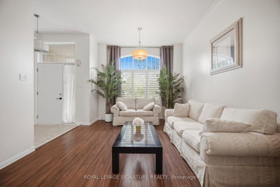 79 Cornell Park Avenue • Markham, ON photo 3