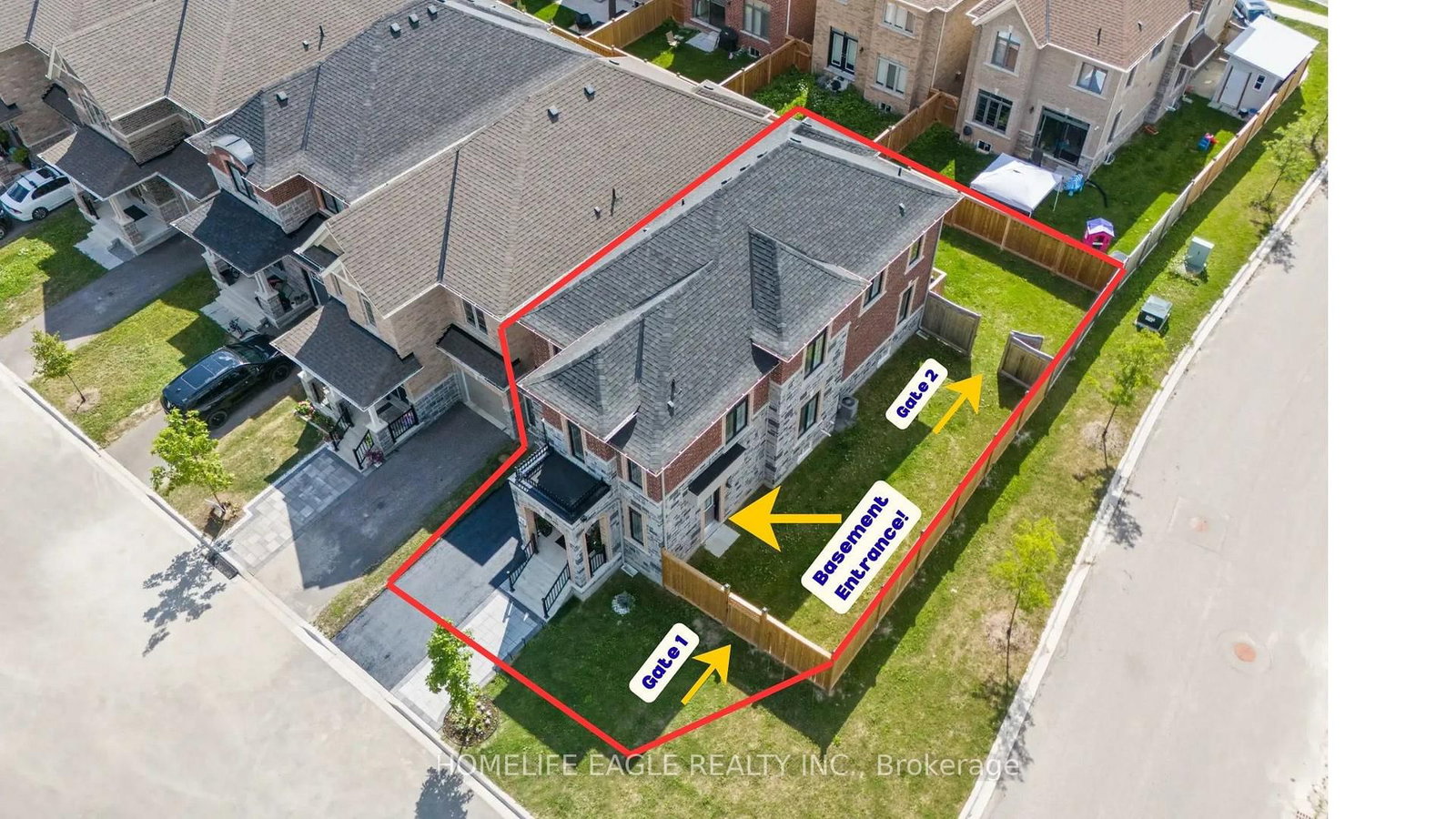 20 Viola Street • East Gwillimbury, ON photo 3