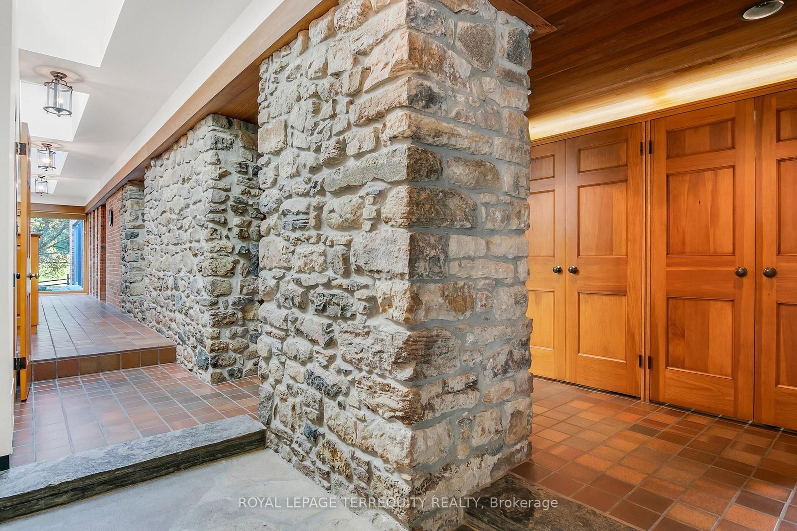 15625 8th Concession Road • King, ON photo 11