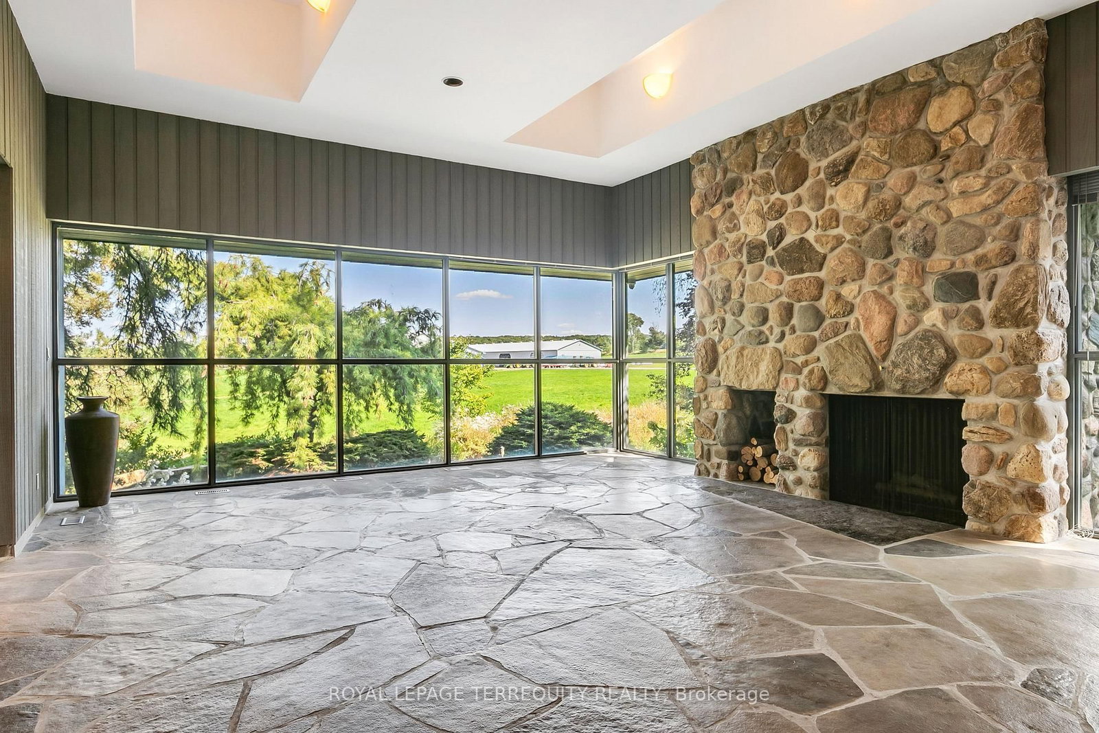 15625 8th Concession Road • King, ON photo 18