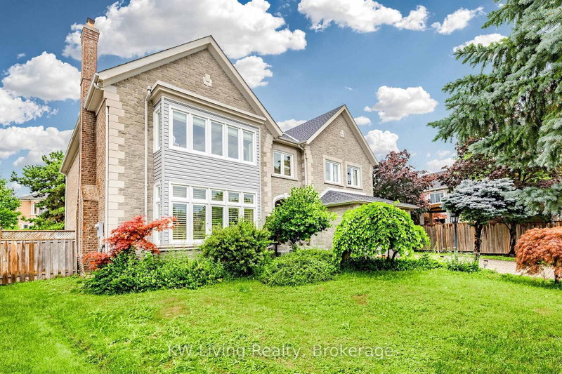 28 Edmund Crescent