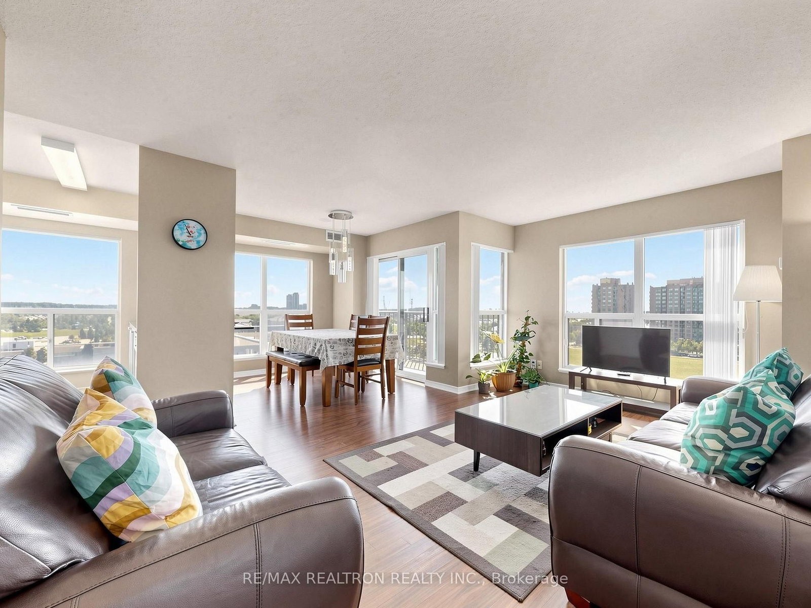 185 Oneida Crescent • #918 • Richmond Hill, ON photo 11
