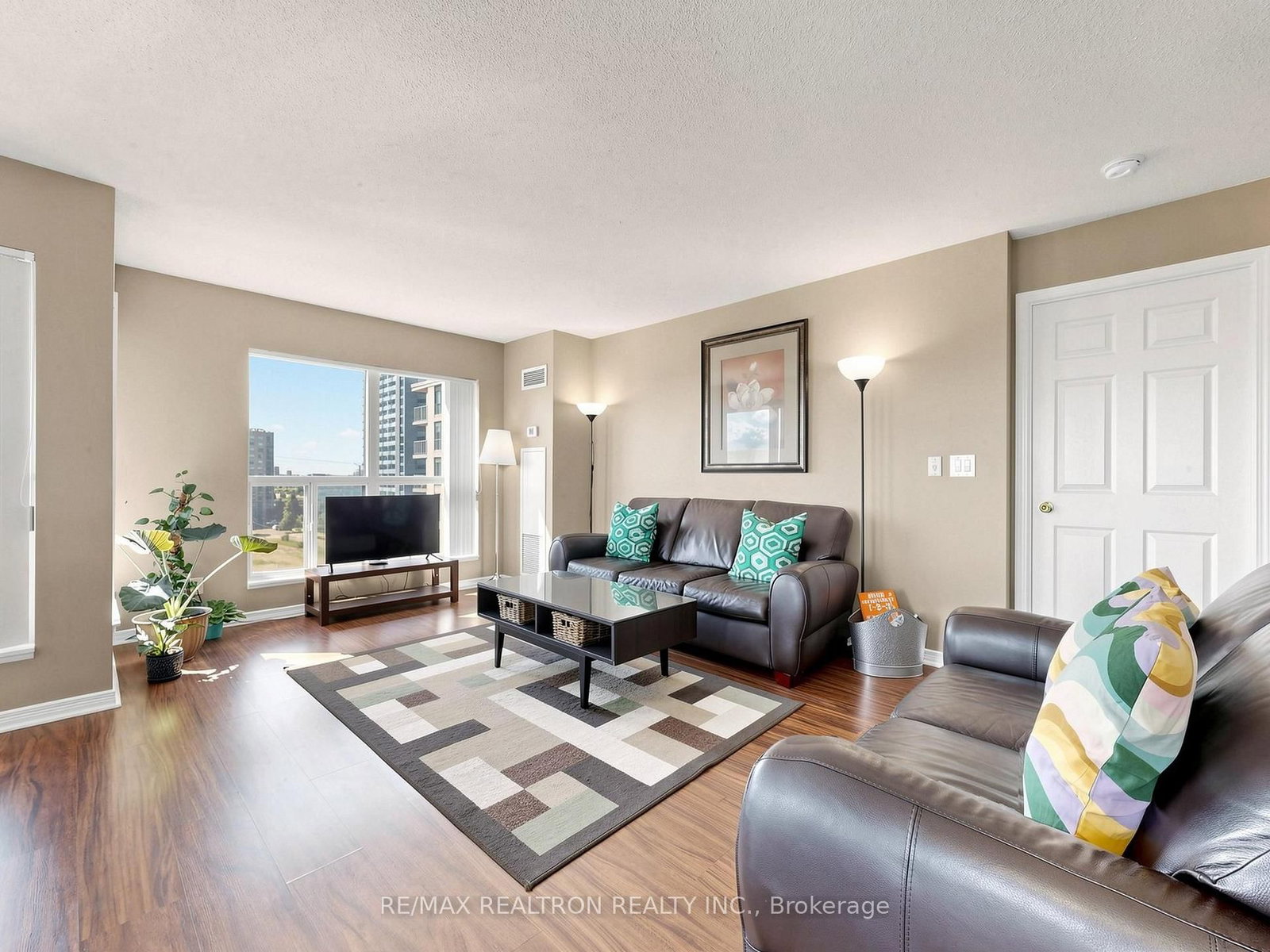 185 Oneida Crescent • #918 • Richmond Hill, ON photo 12