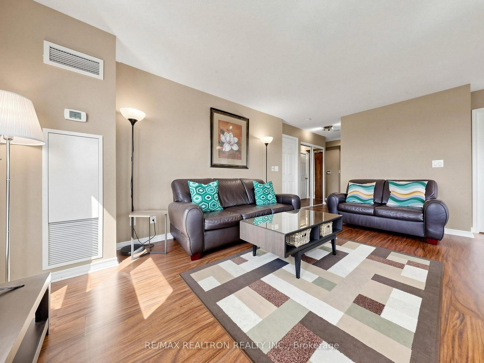 185 Oneida Crescent • #918 • Richmond Hill, ON photo 16