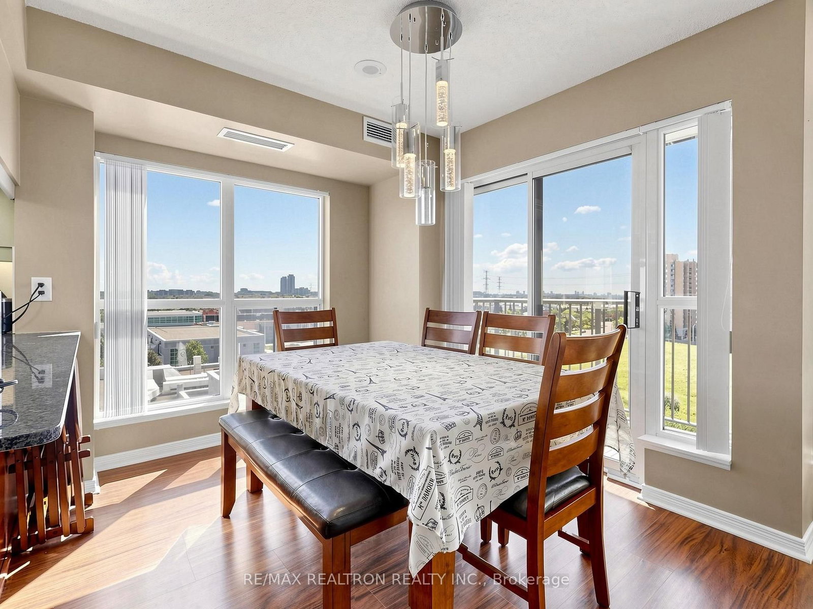 185 Oneida Crescent • #918 • Richmond Hill, ON photo 17