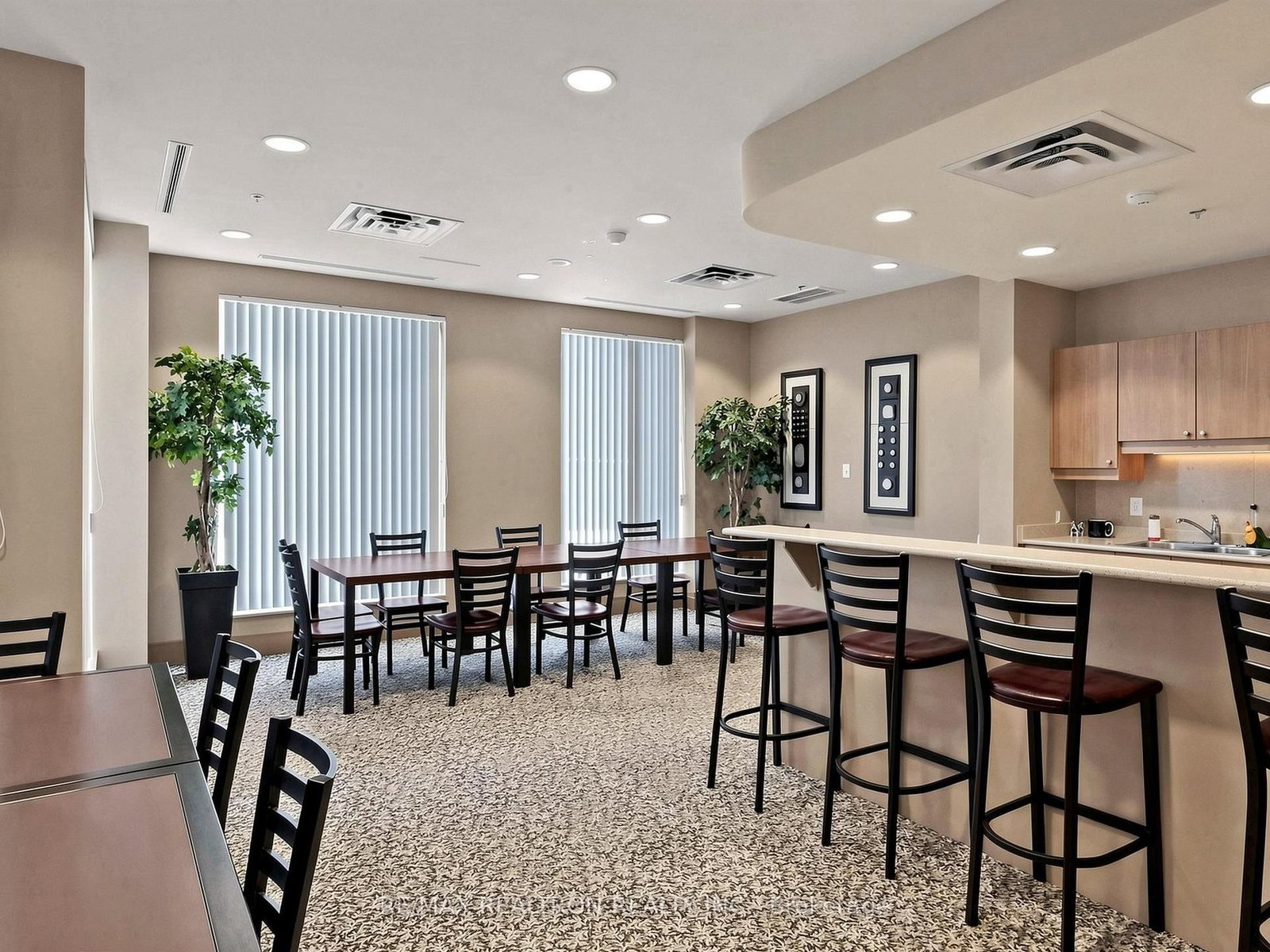 185 Oneida Crescent • #918 • Richmond Hill, ON photo 38