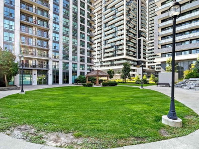 185 Oneida Crescent • #918 • Richmond Hill, ON photo 5