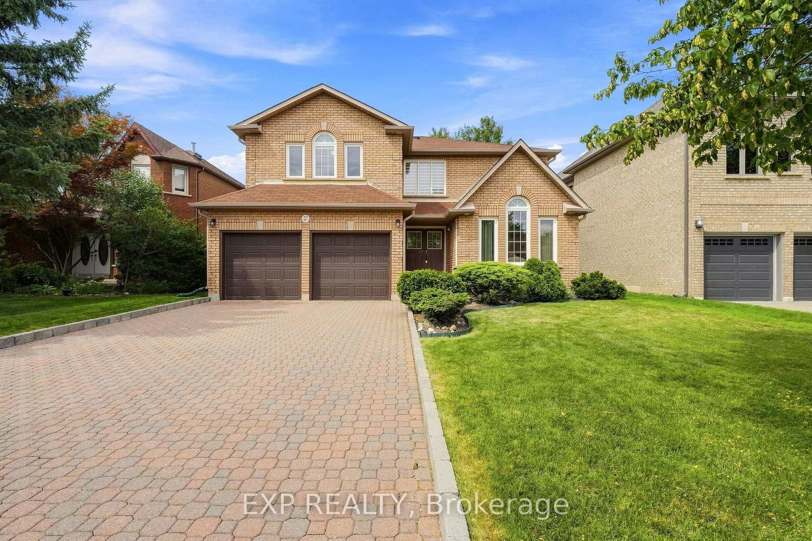 21 Cantex Court • Richmond Hill, ON photo 1