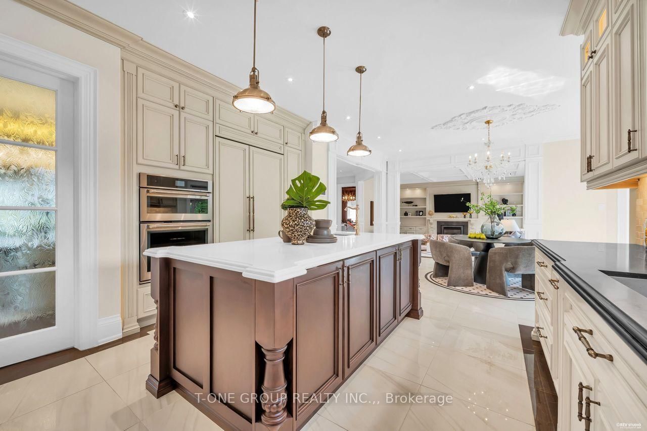 47 Hillhurst Drive • Richmond Hill, ON photo 18